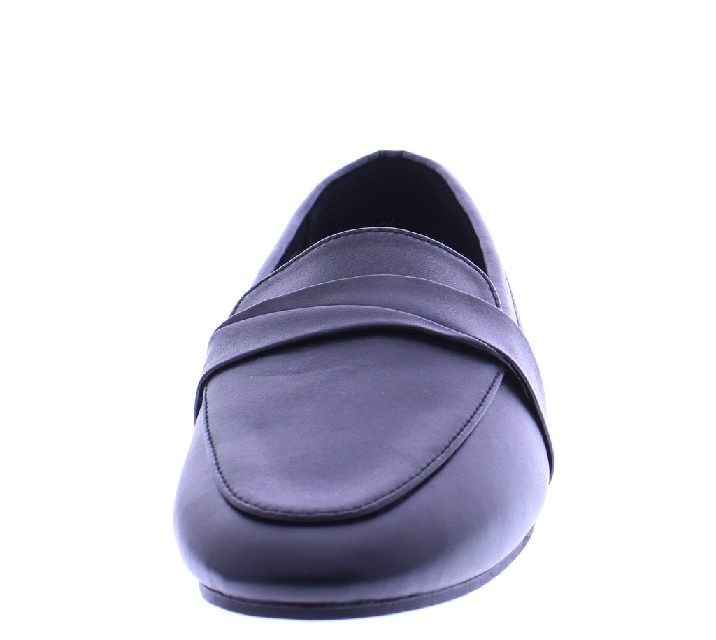 Women Faux Leather Loafer
