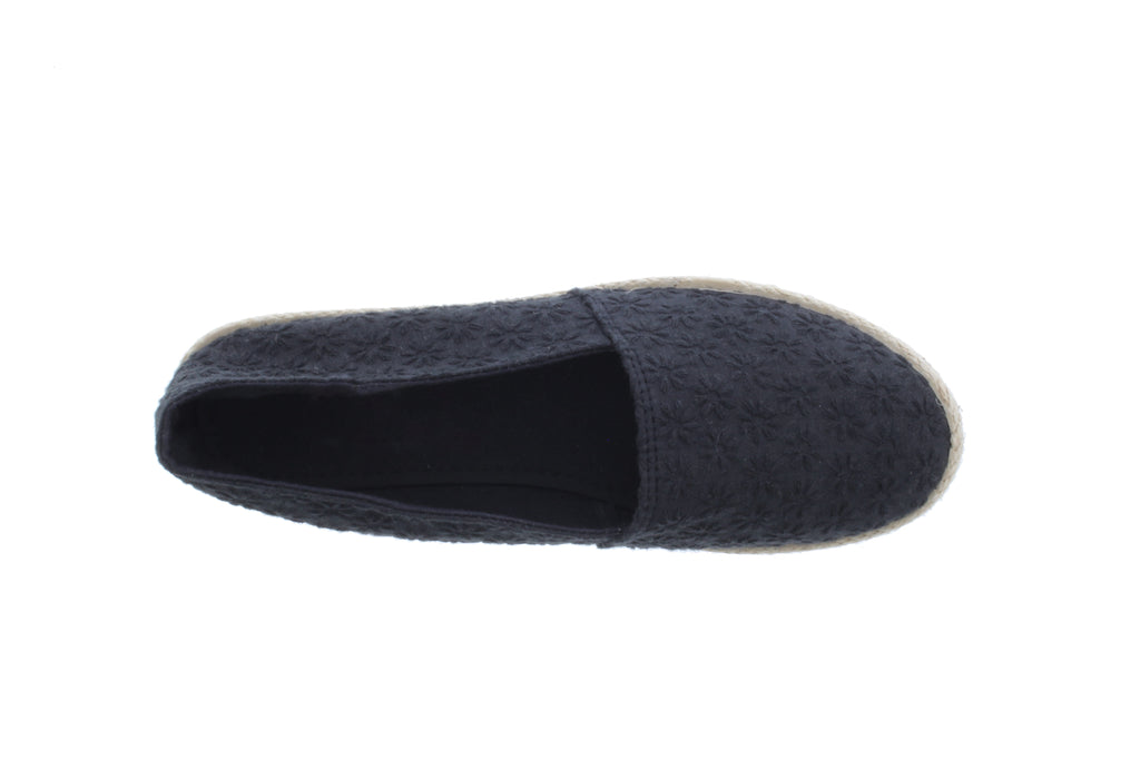 Women Flower Stitched Fabric Slip On