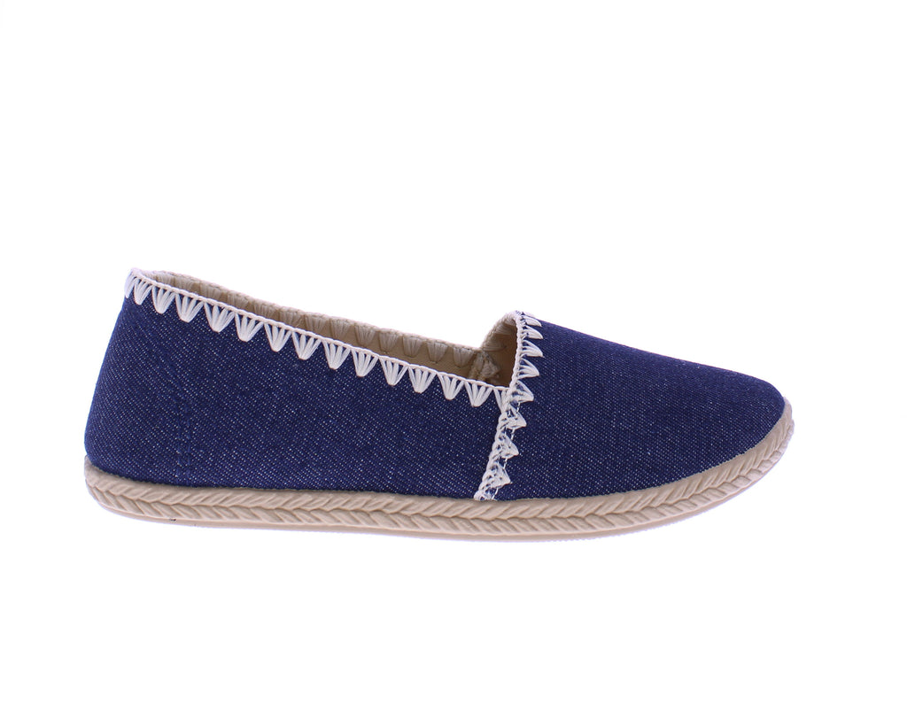 Women Stitched Canvas Slip On Sneaker