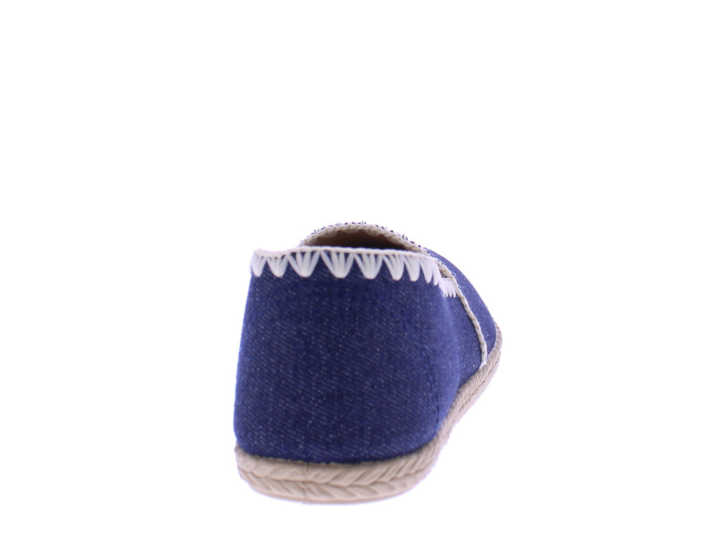 Women Stitched Canvas Slip On Sneaker