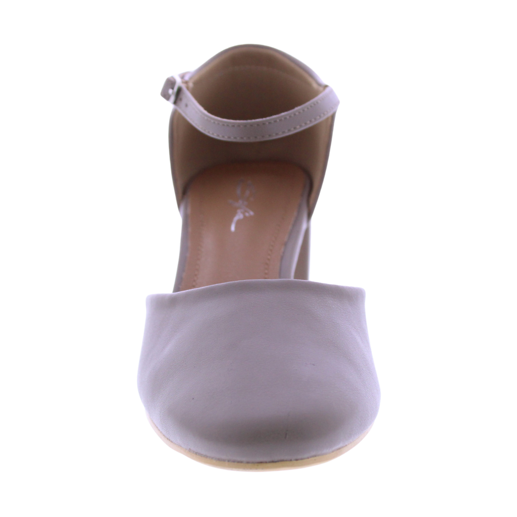 Women Low Heel Sandal