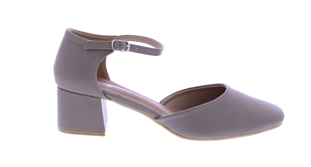 Women Low Heel Sandal